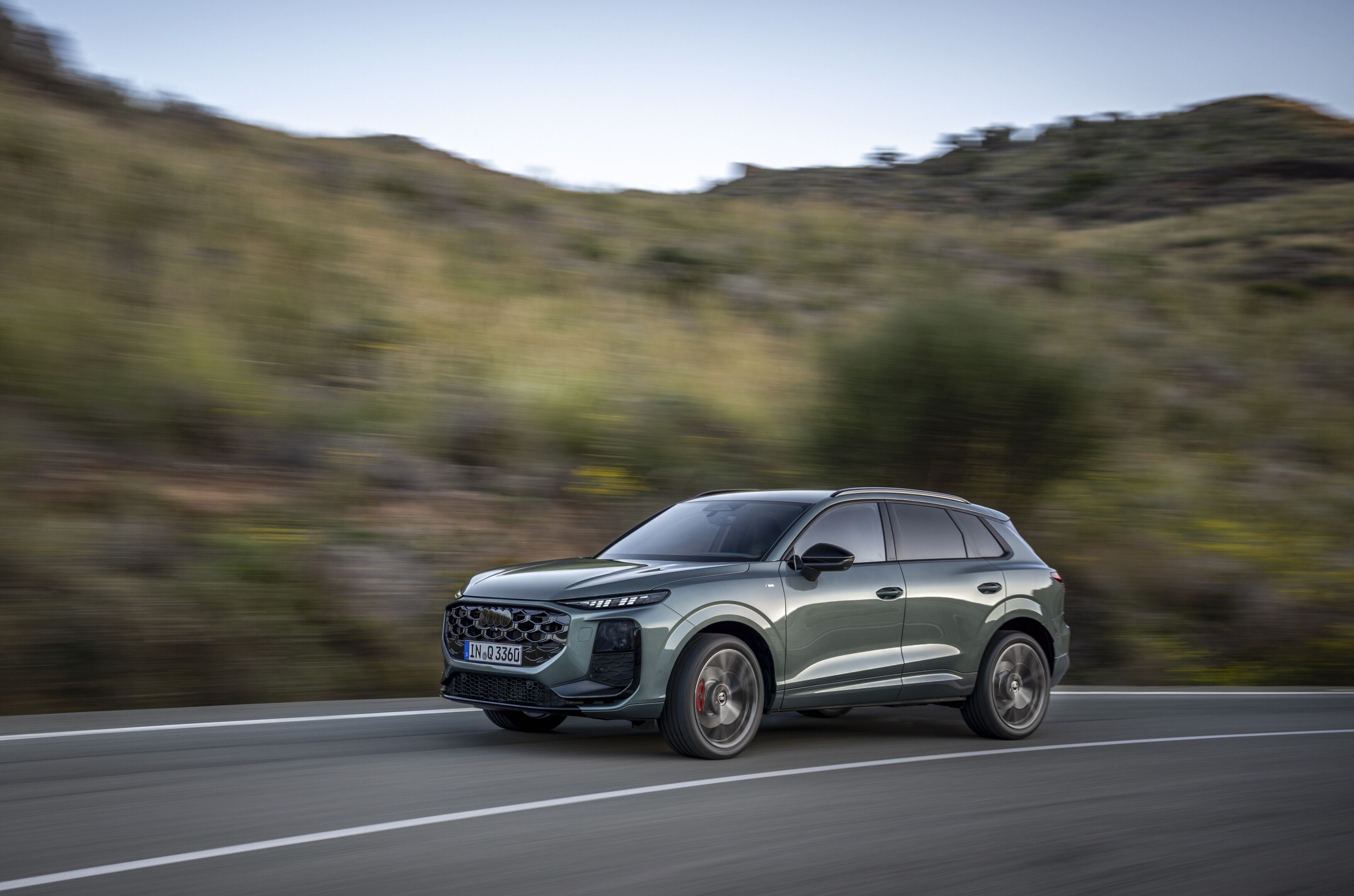 El Audi Q3 se actualiza con más tecnología, equipamiento y versatilidad