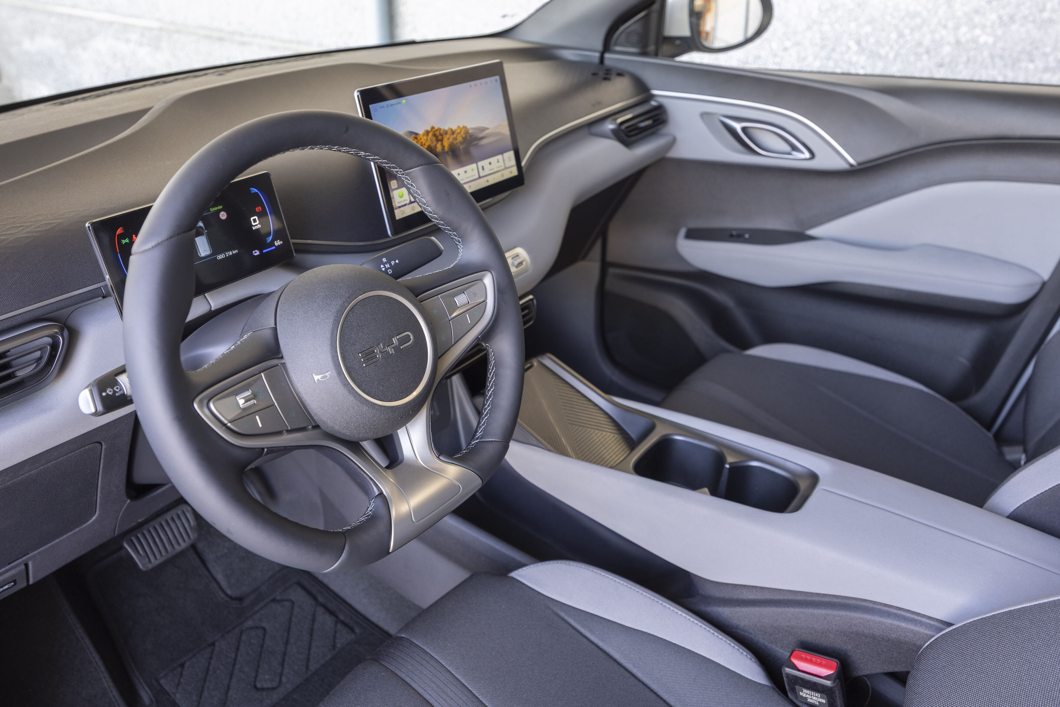 BYD Dolphin Surf evoluciona con más tecnología, flexibilidad y 5 plazas